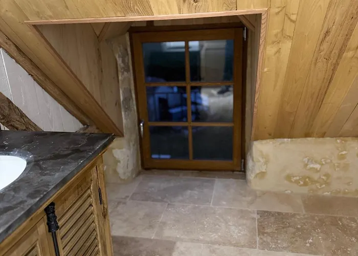 Le Relai Valdieu Bed and Breakfast Courgeon