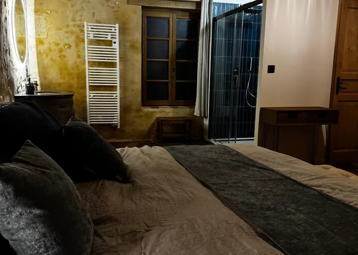 Le Relai Valdieu Bed and Breakfast Courgeon